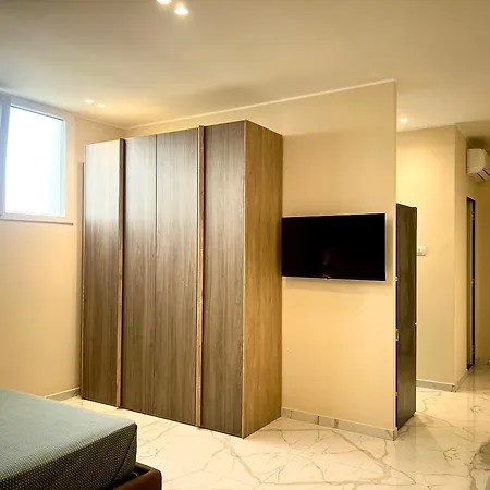 Casa Regina Elena 2 Apartament